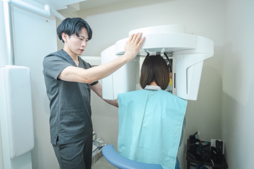 矯正の精密検査・レントゲン診断の様子｜東京銀座NOVA矯正歯科